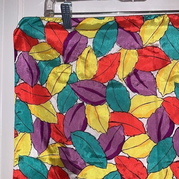 Pretty colorful leaves polyester scarf - Picture 4 of 6